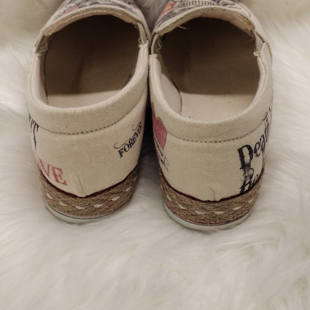 Goby Skull Shoes - Picture 7 of 9